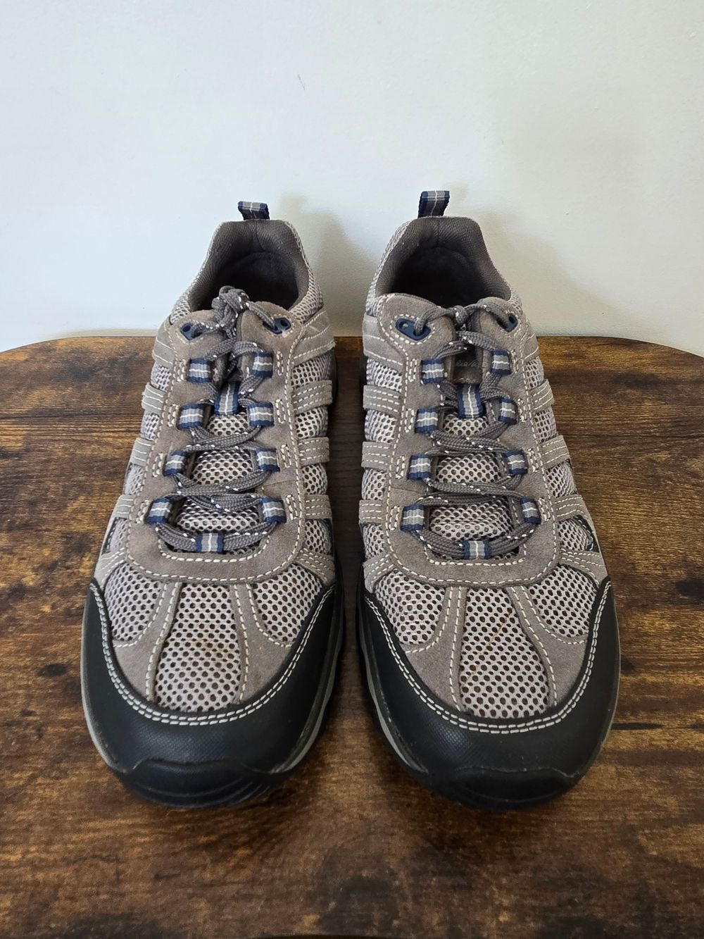 Eddie Bauer Hiking Outdoors Midlite Shoes Men's 11 Gray Excellent condition
